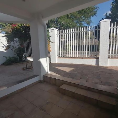 Palm View Guest House Pretoria-Noord Eksteriør bilde