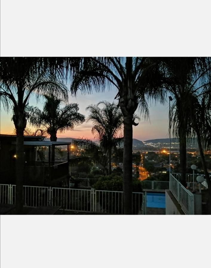 Palm View Guest House Pretoria-Noord Eksteriør bilde