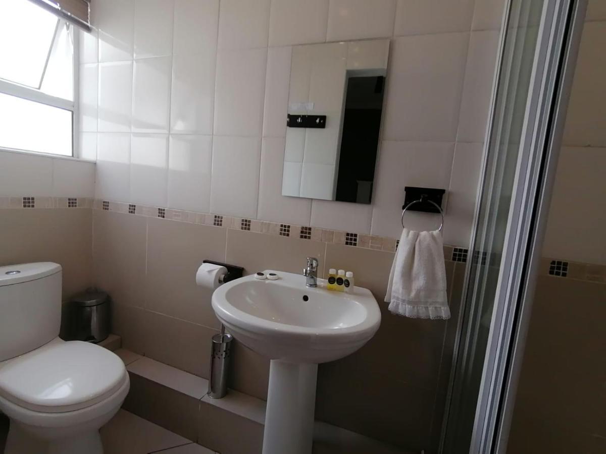 Palm View Guest House Pretoria-Noord Eksteriør bilde